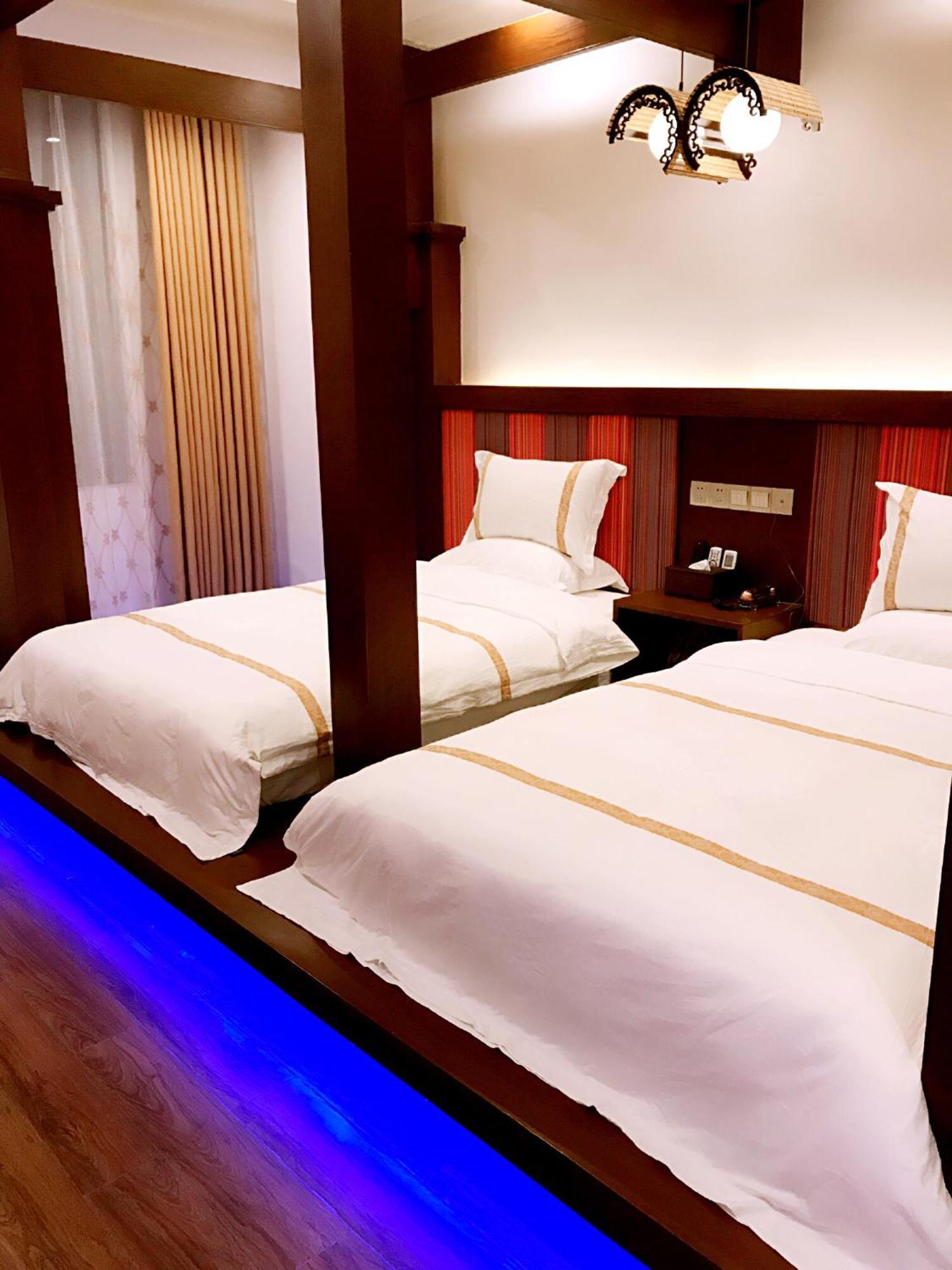 Family Hotel Жангжиаже Екстериор снимка